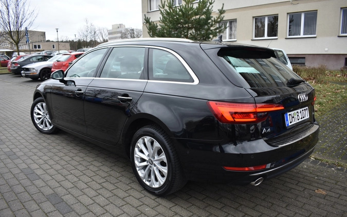 Audi A4 cena 63900 przebieg: 226000, rok produkcji 2016 z Janikowo małe 704